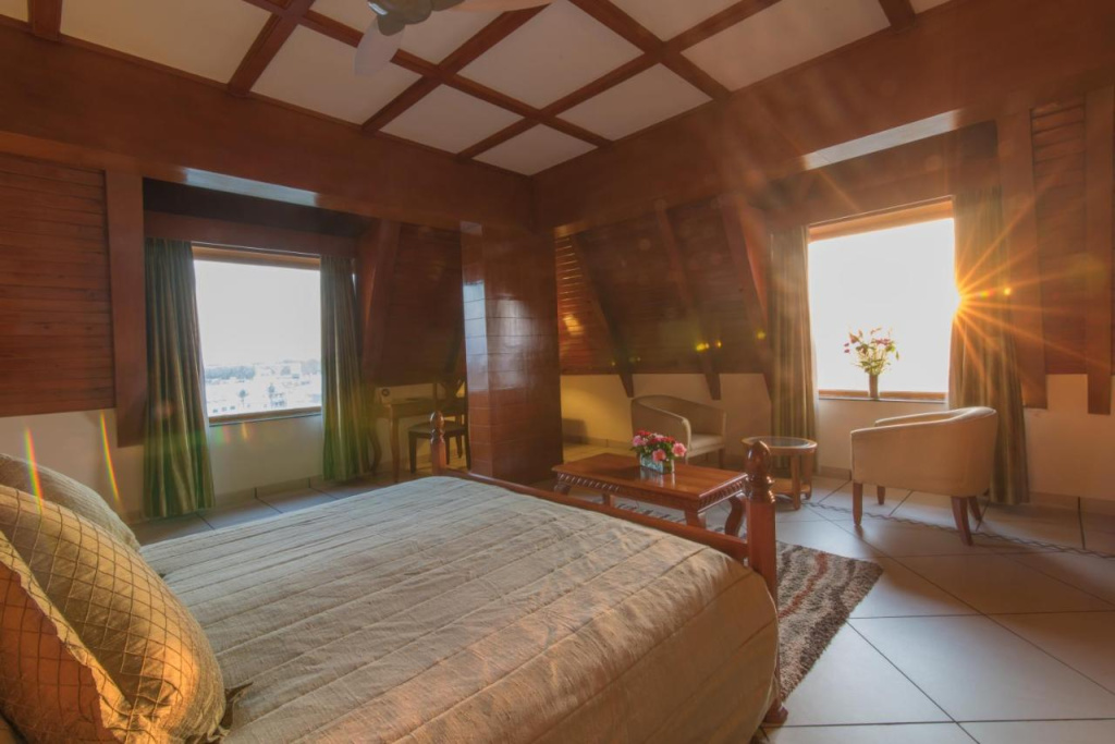 Hotel photo 12