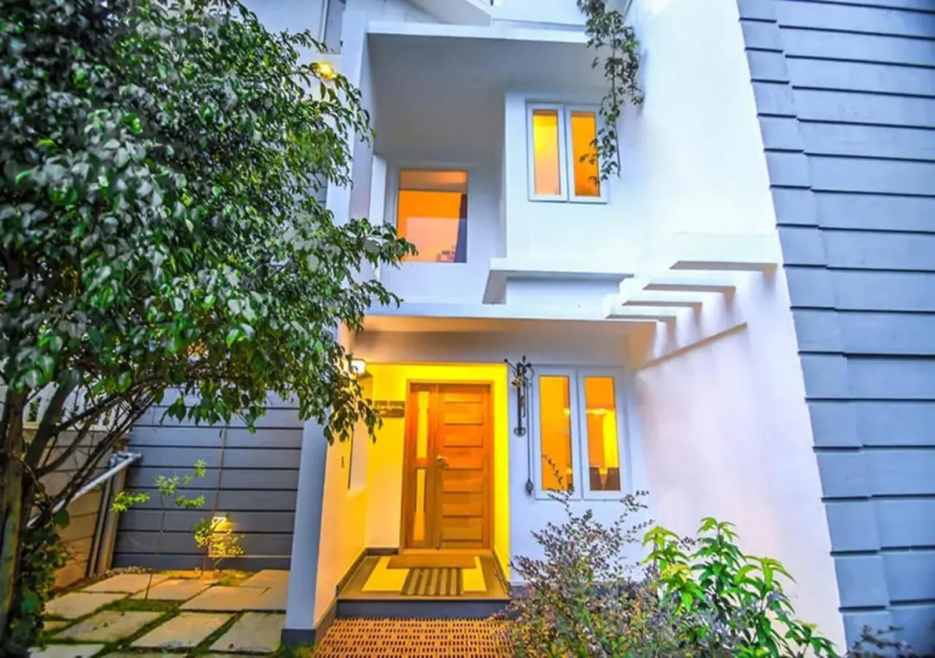 Dazzle Villa Resort