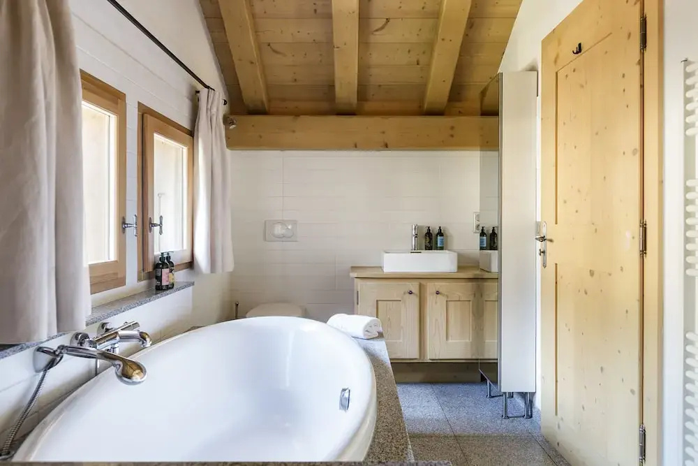 Afficher la photo 7 — Chalet Les Tissourds 4 Central hot tub