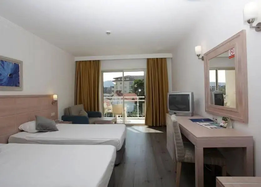 The Maxim Resort - фото 11