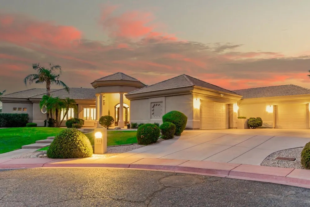 Recker #73 Mesa 4 Bedroom Home by RedAwning
