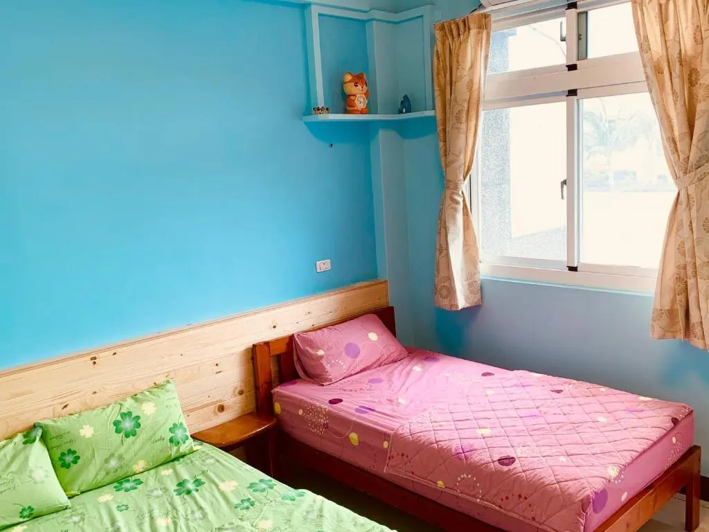 Economy room