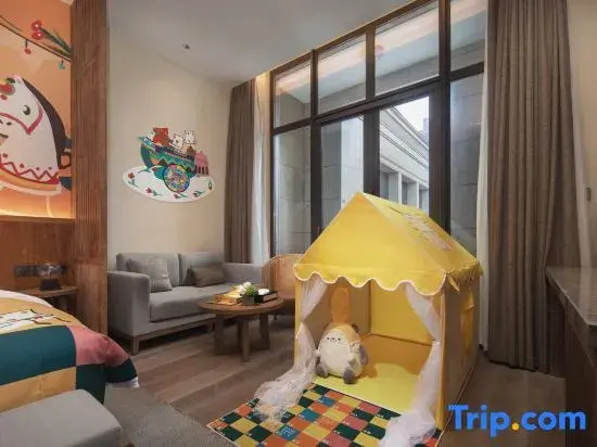 Standard Double Family room (full double bed)