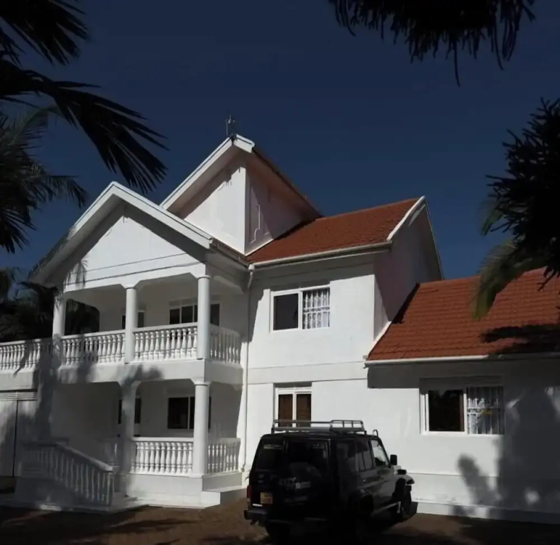 Island Inn