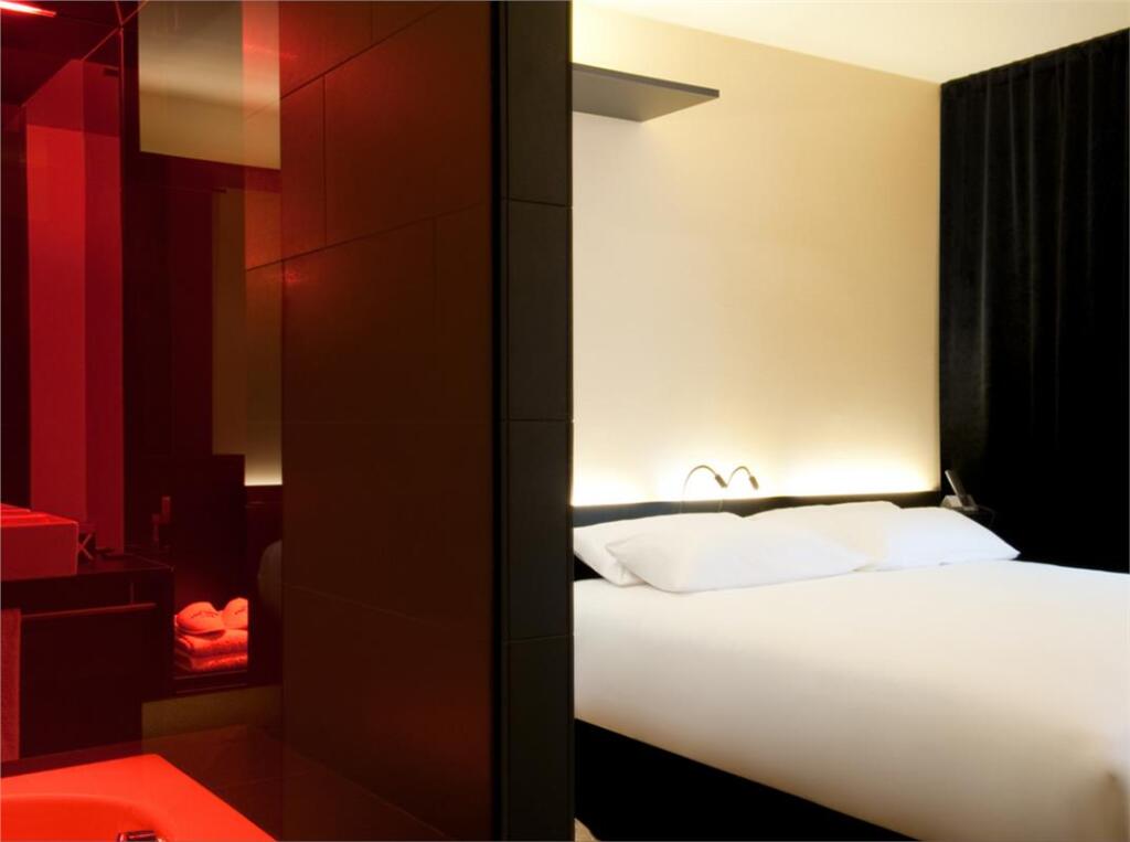 Axel Hotel Berlin picture