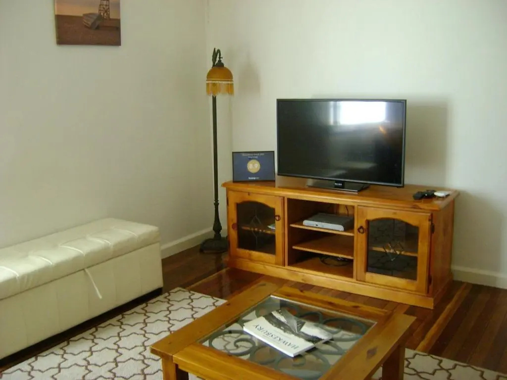 3 Bedrooms Cottage