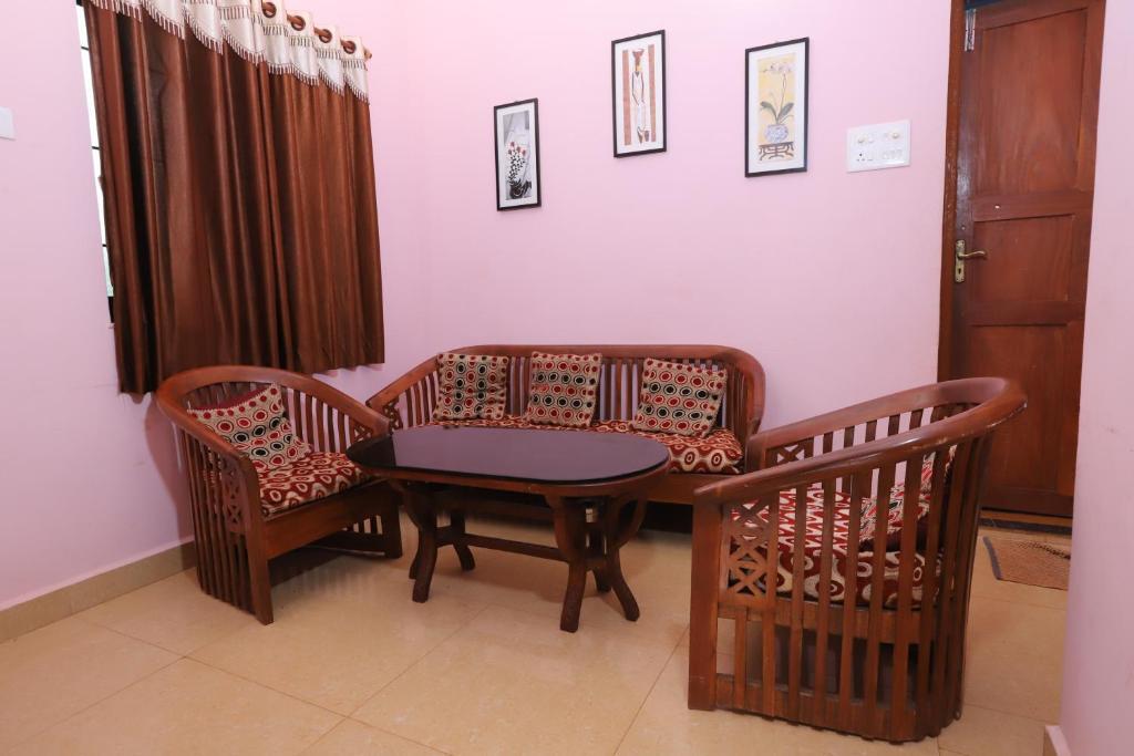 Morjim Sunset Guesthouse