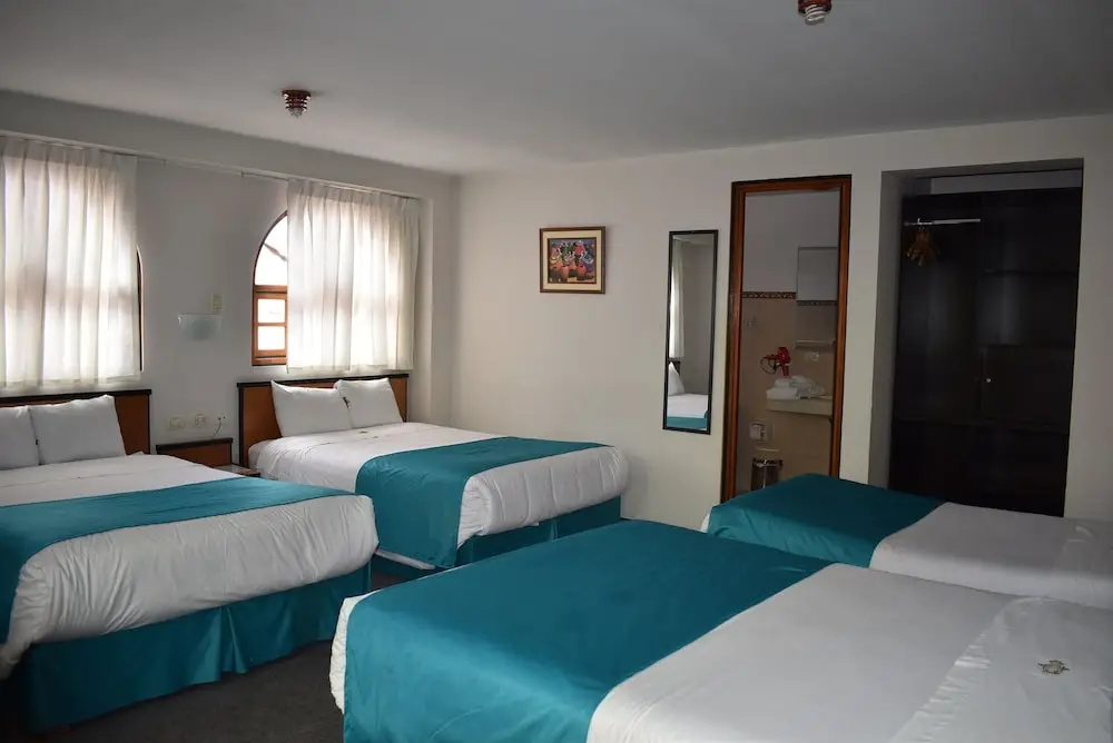 Colonial Plaza Hotel - Chambres