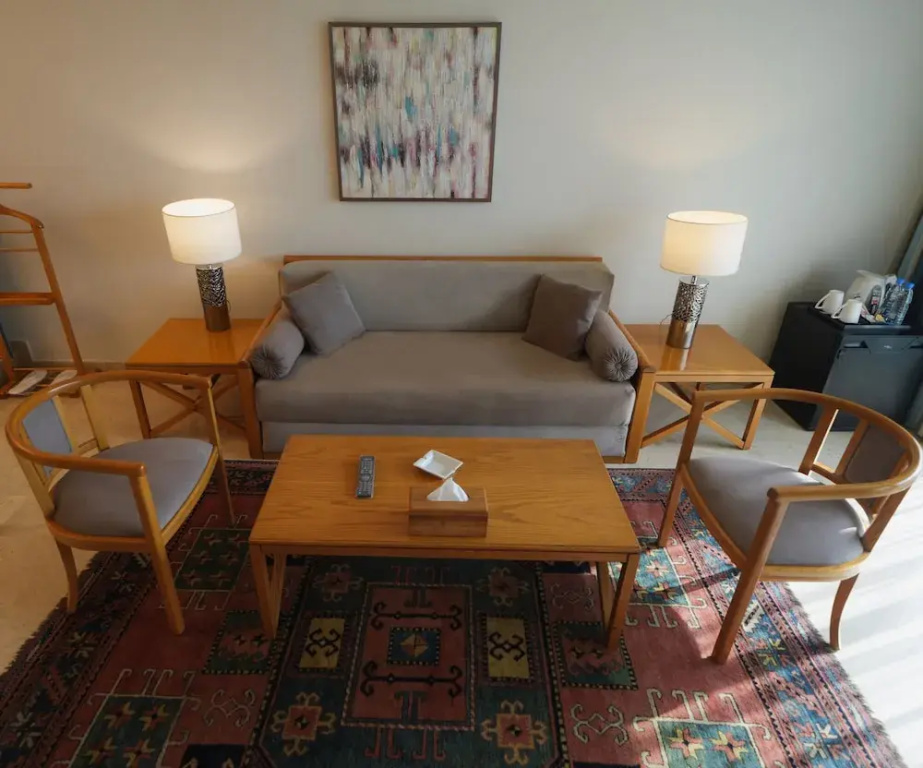1 Bedroom Standard Double room with city view (full double bed)