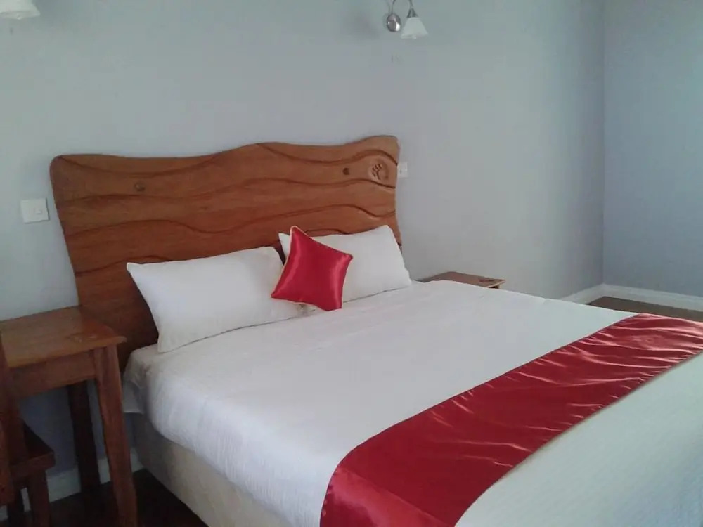 Deluxe Double room with balcony full double bed