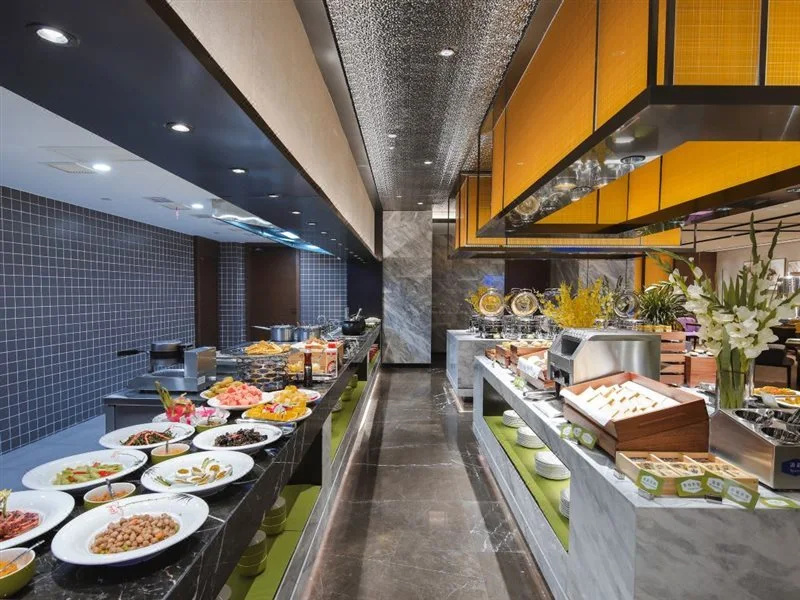 Food & Beverage