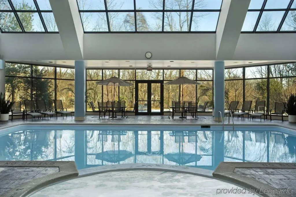 Hilton East Brunswick Hotel & Executive Meeting Center - Général