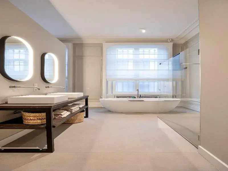 2 Bedrooms Executive Suite
