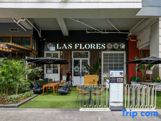 2BR Uptown BGC-33Floor view and near Malls and Restos