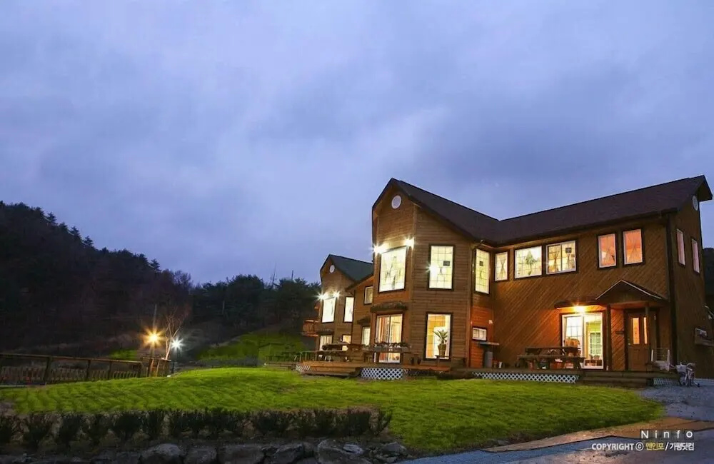 Lumain Pension