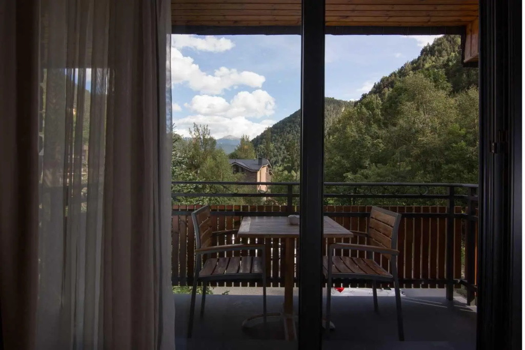 Balcony & Terrace