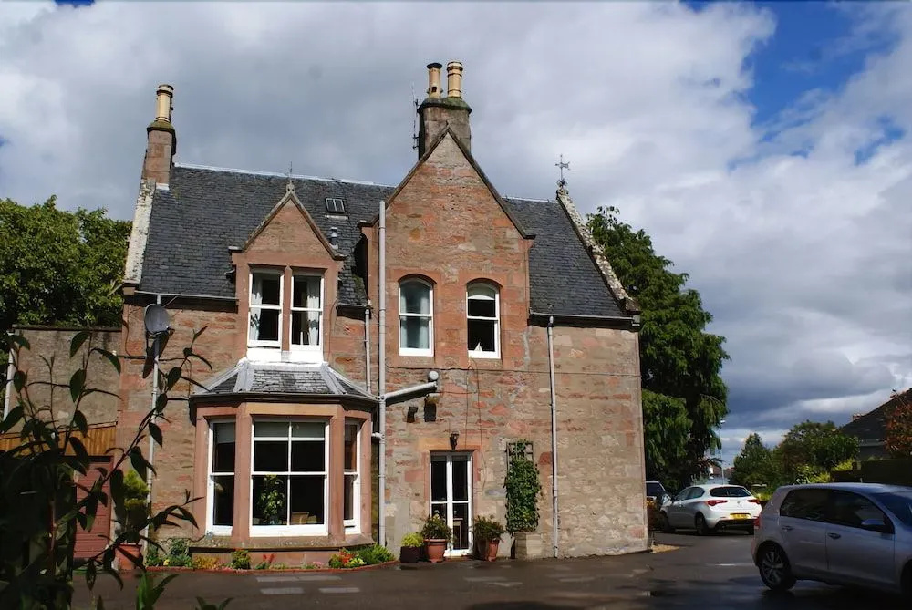 Ardmeanach House