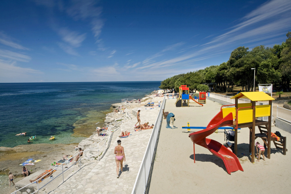 Beach & Waterfront