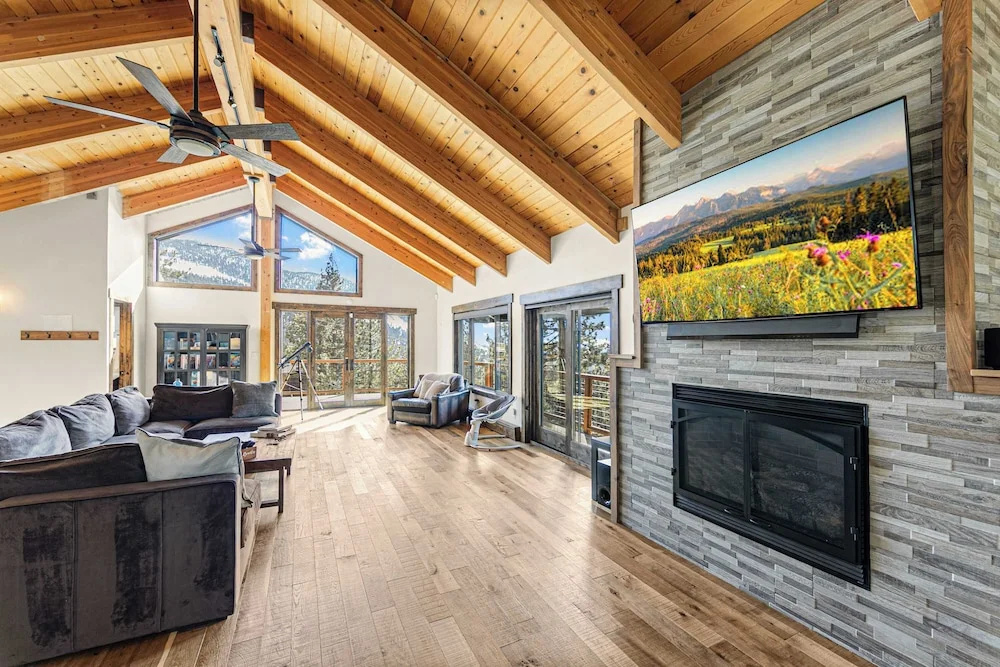 Tahoe Nirvana Mountain Views