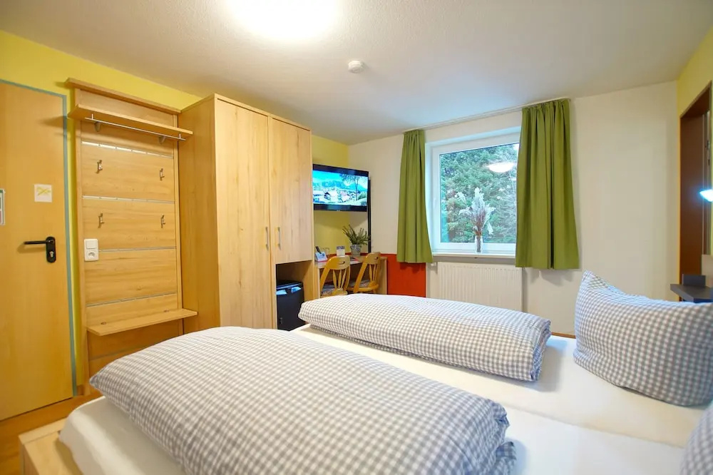 Comfort room
