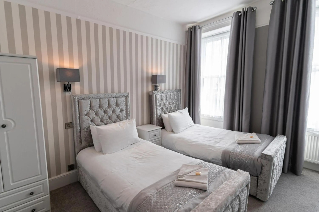 The Pier Hotel - Général