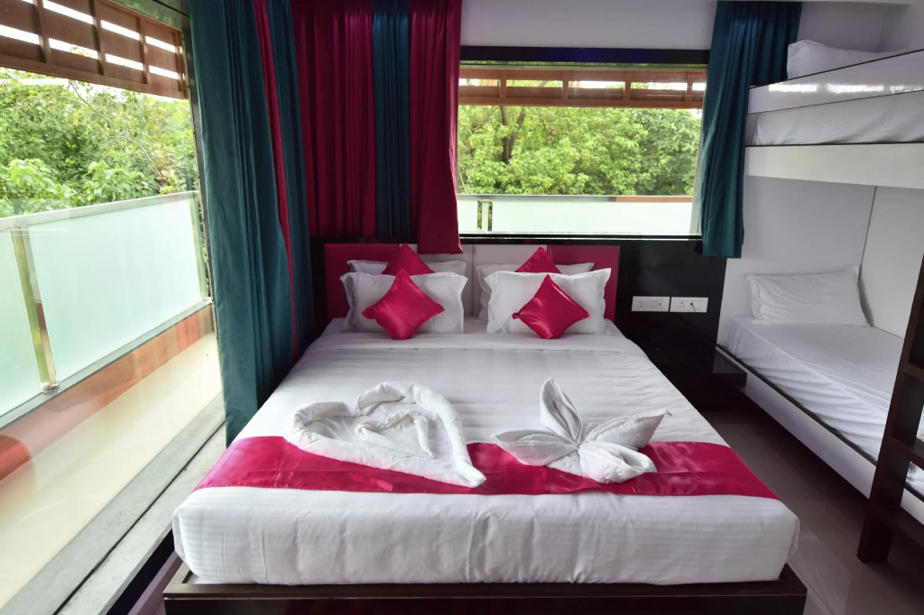 Standard Quadruple room