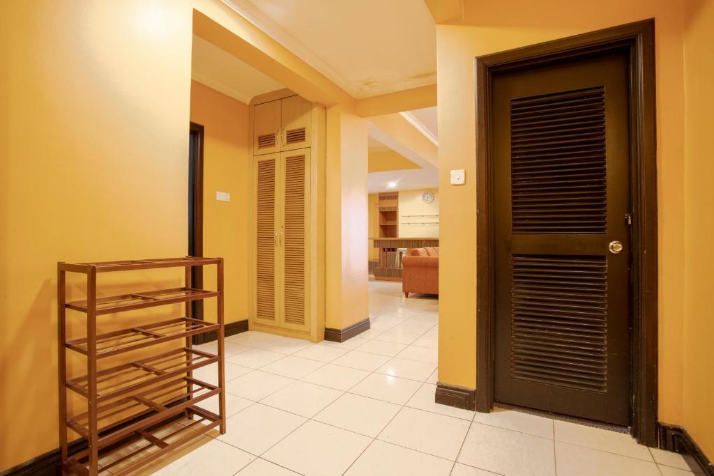 Marina Vacation Condos @ Marina Court Resort Condominium