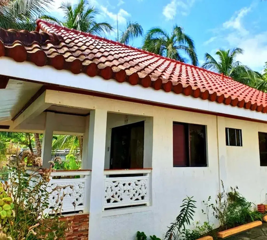 2 Bedrooms Executive Cottage