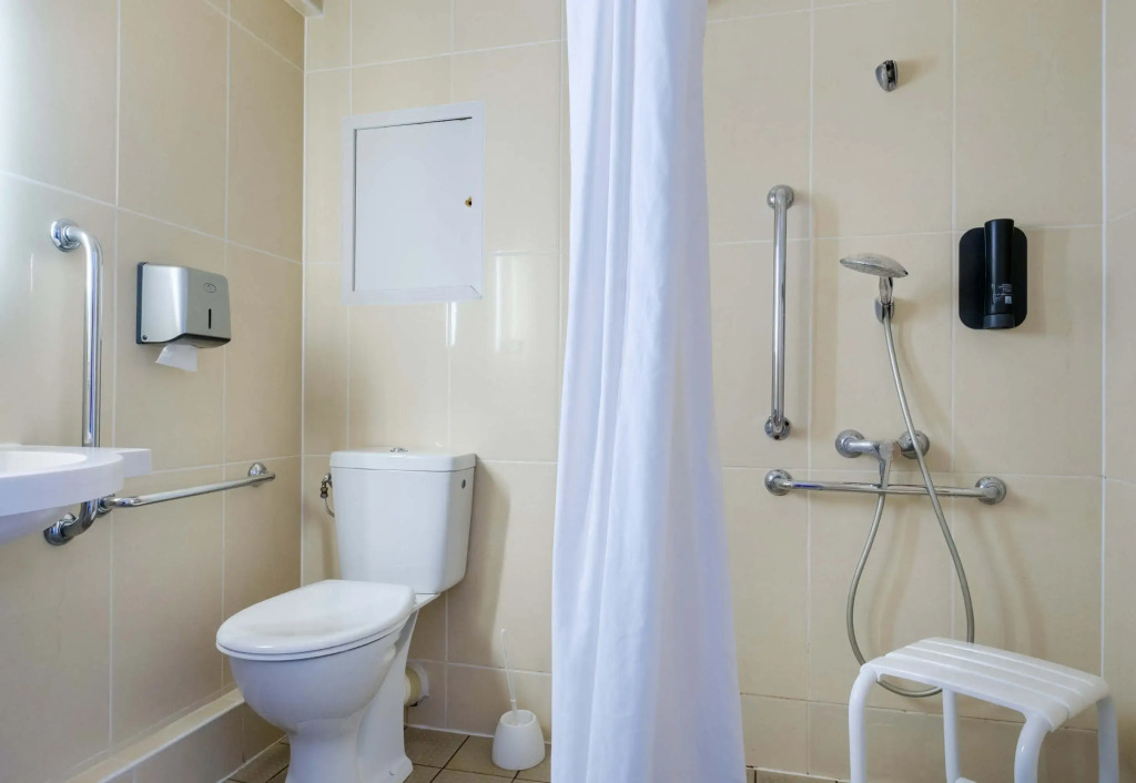 B&B HOTEL Villeneuve-Loubet Village - фото 9