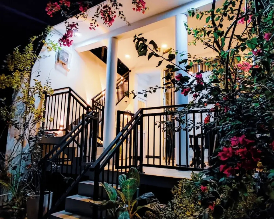 Flower shade villa