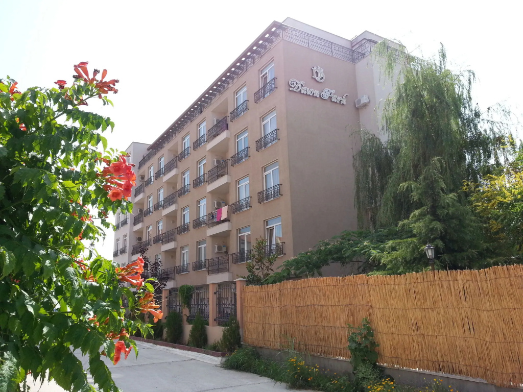 Menada Dawn Park Apartments