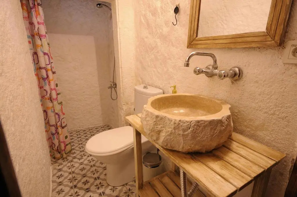 Economy Double room (full double bed)