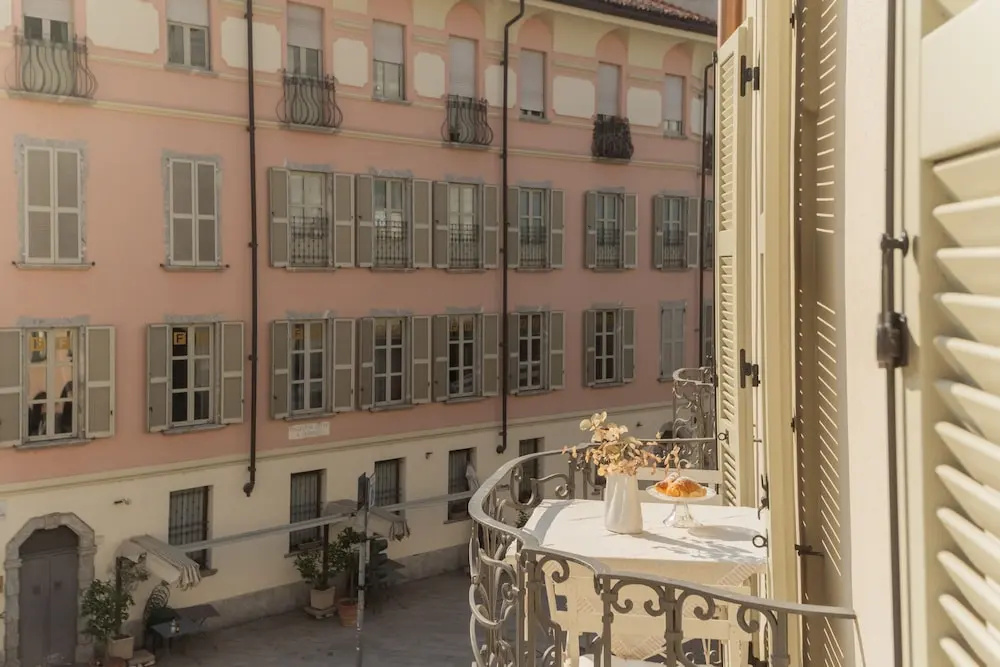 Linda Apartments in Como