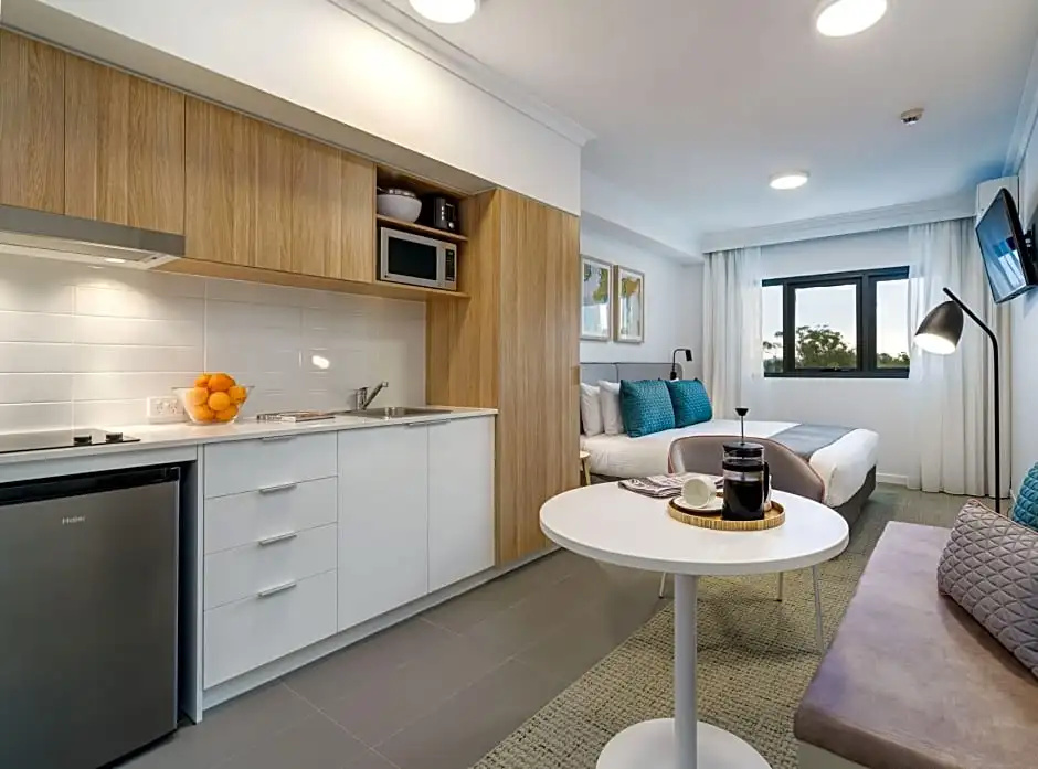 3 Bedrooms Executive Apartment