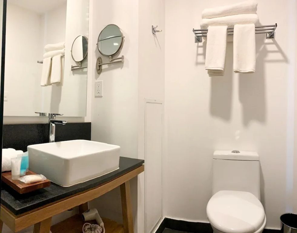 Economy room