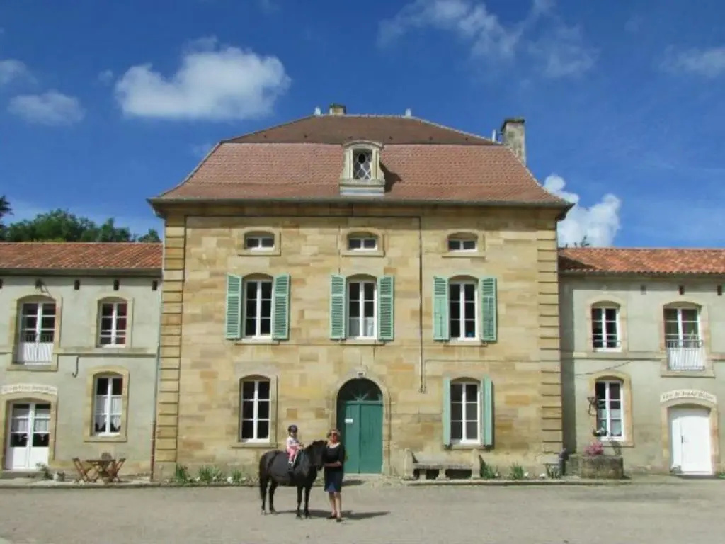 Gîte L'Isle-en-Rigault, 4 pièces, 6 personnes - FR-1-585-9