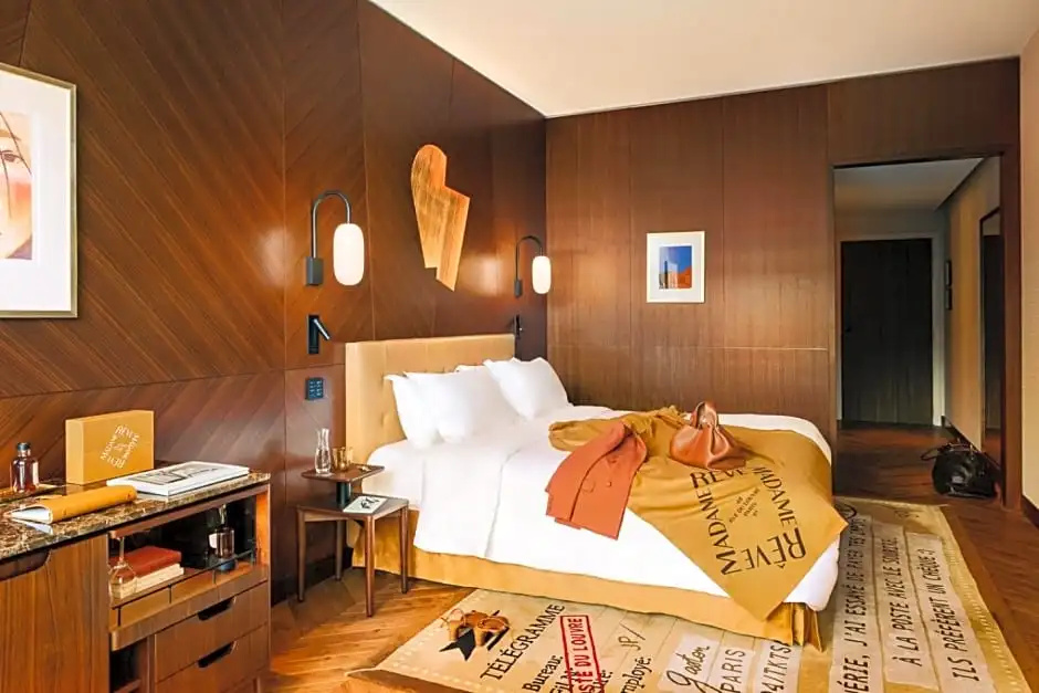 Superior Double room with garden view (full double bed)