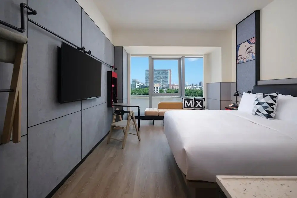 Standard Double room with river view (full double bed)