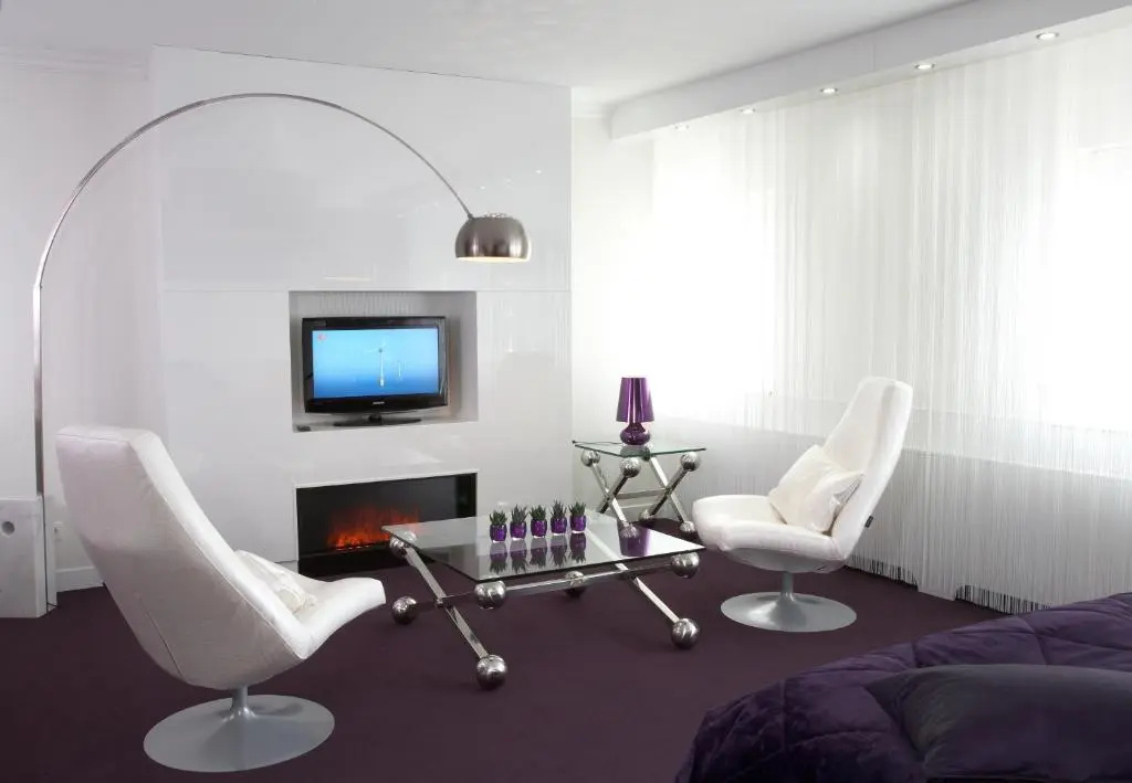 Executive Double room (full double bed)