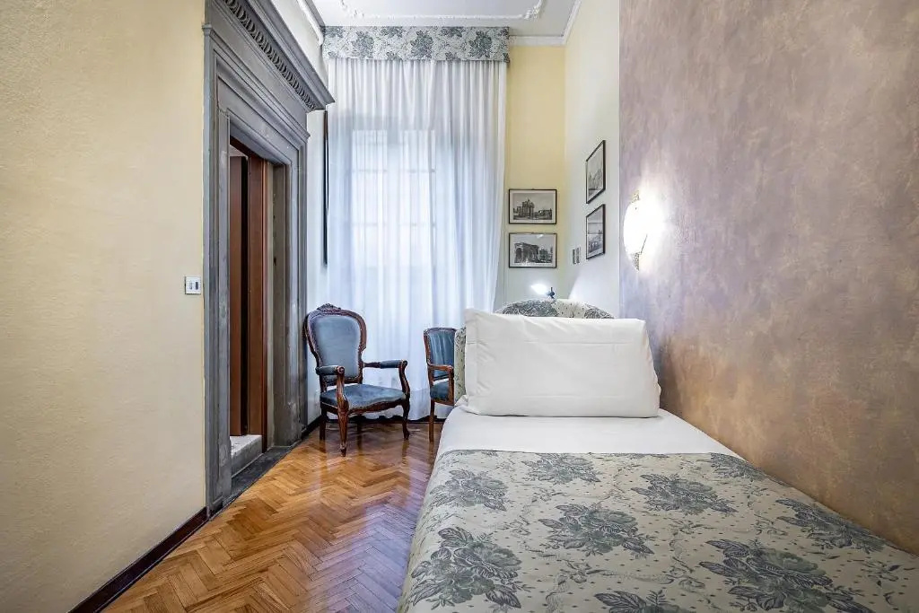 Standard Single room