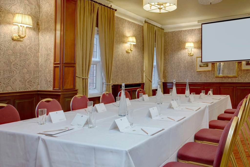 Best Western Plough & Harrow Hotel - Général