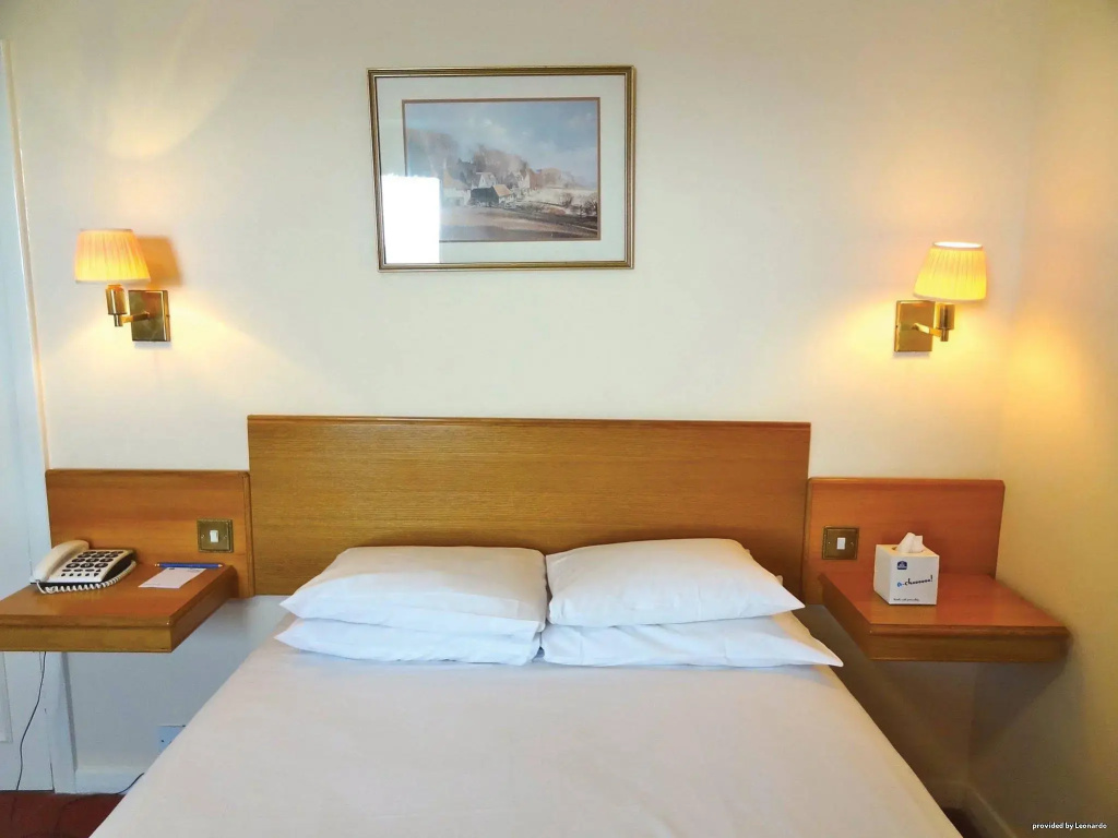 OYO Stade Court Hotel - Général