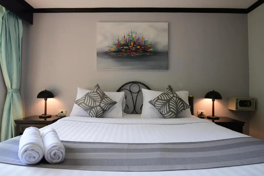 Standard Double room with balcony (full double bed)