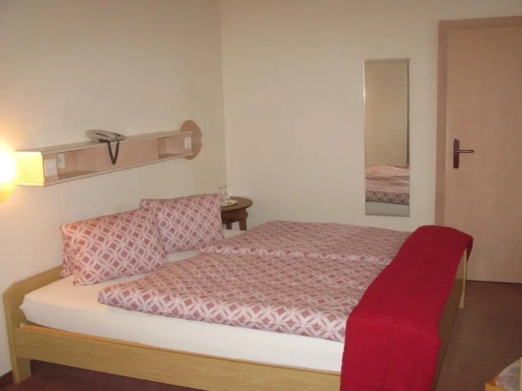Superior Double room with view full double bed