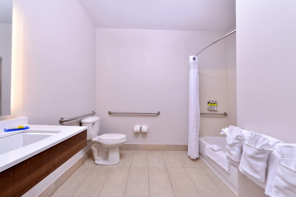 Holiday Inn Express Arcata / Eureka - Airport Area by IHG - Général