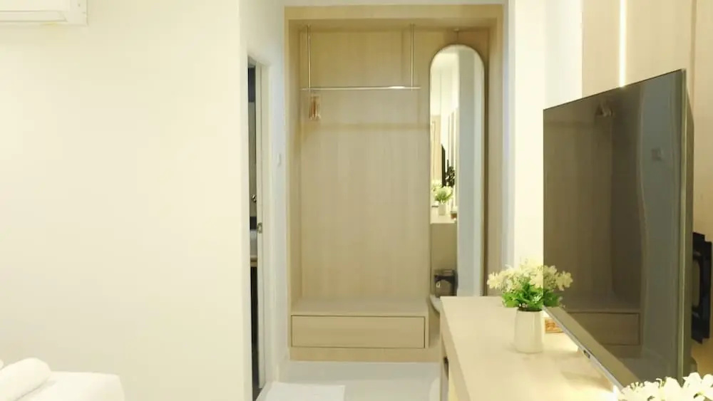Deluxe Double room with balcony and with garden view (twin beds)