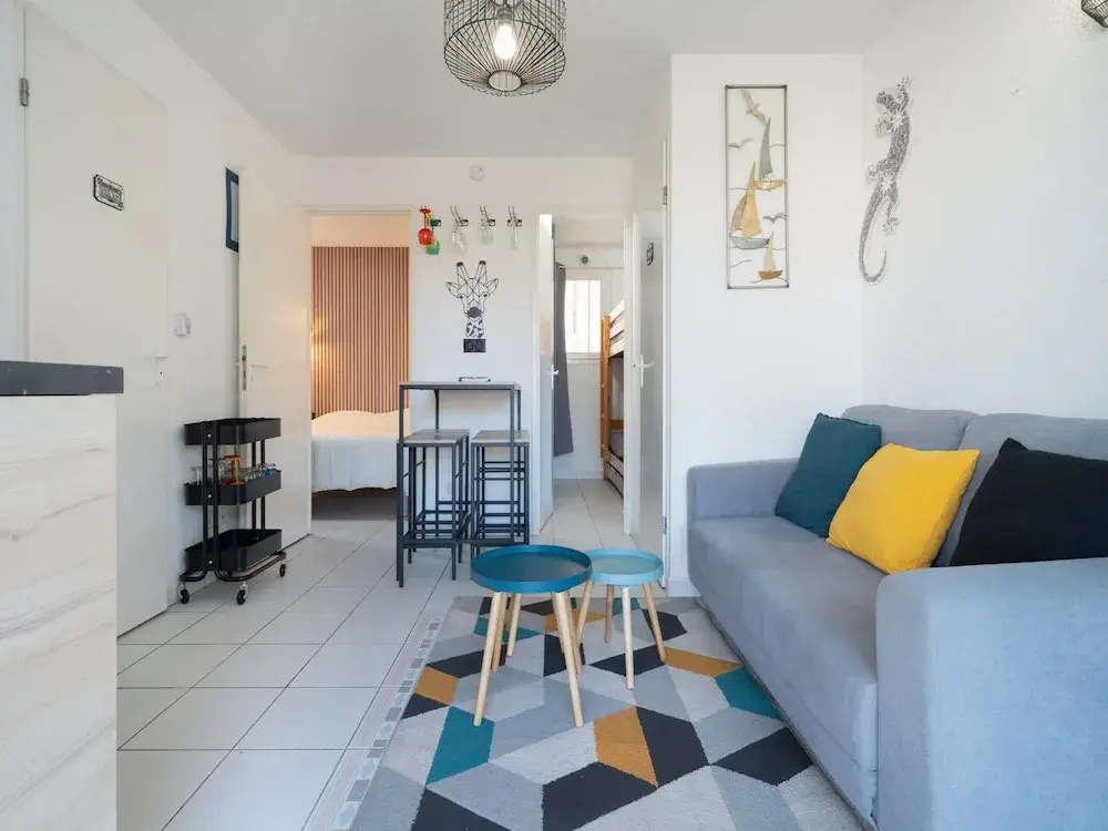 Afficher la photo 6 — Beachside Apartment With Pool