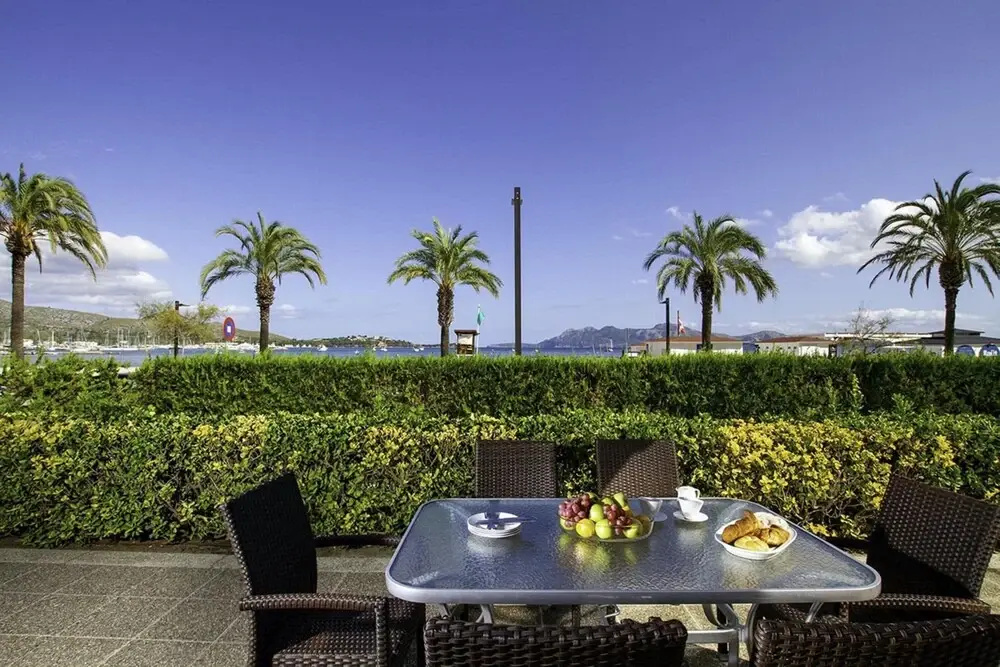 Apartment - 3 Bedrooms with WiFi and Sea views - 108767
