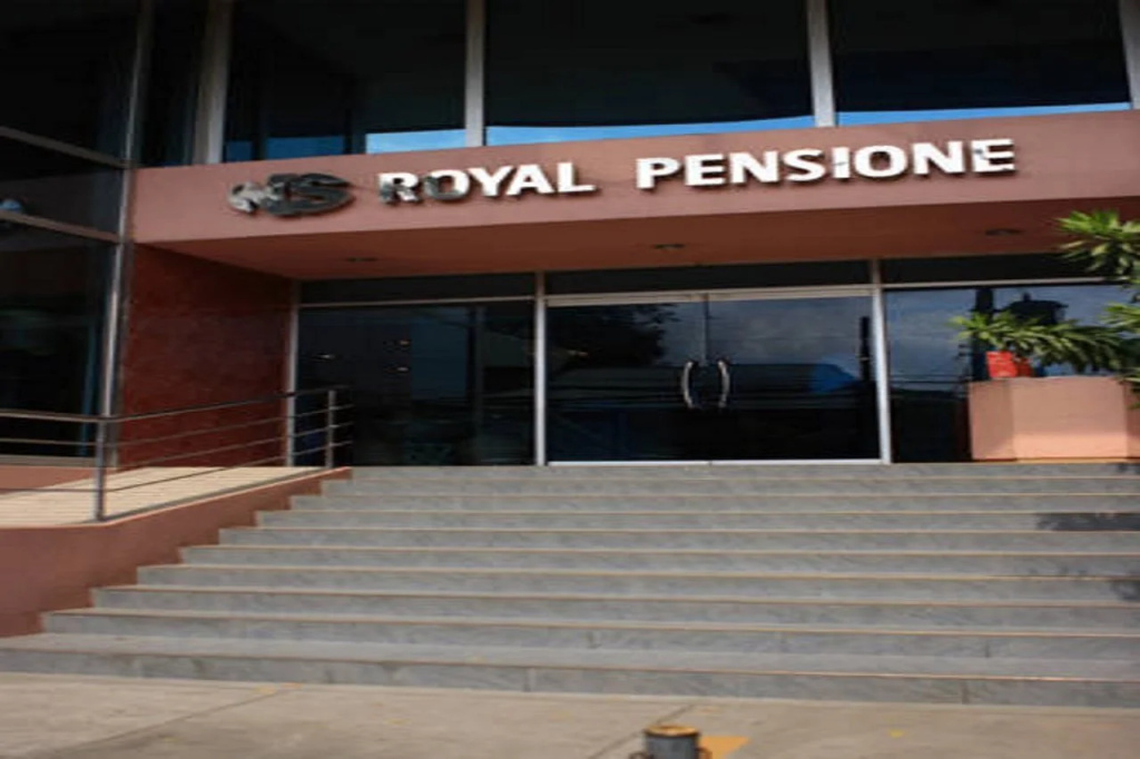 NS Royal Hotel