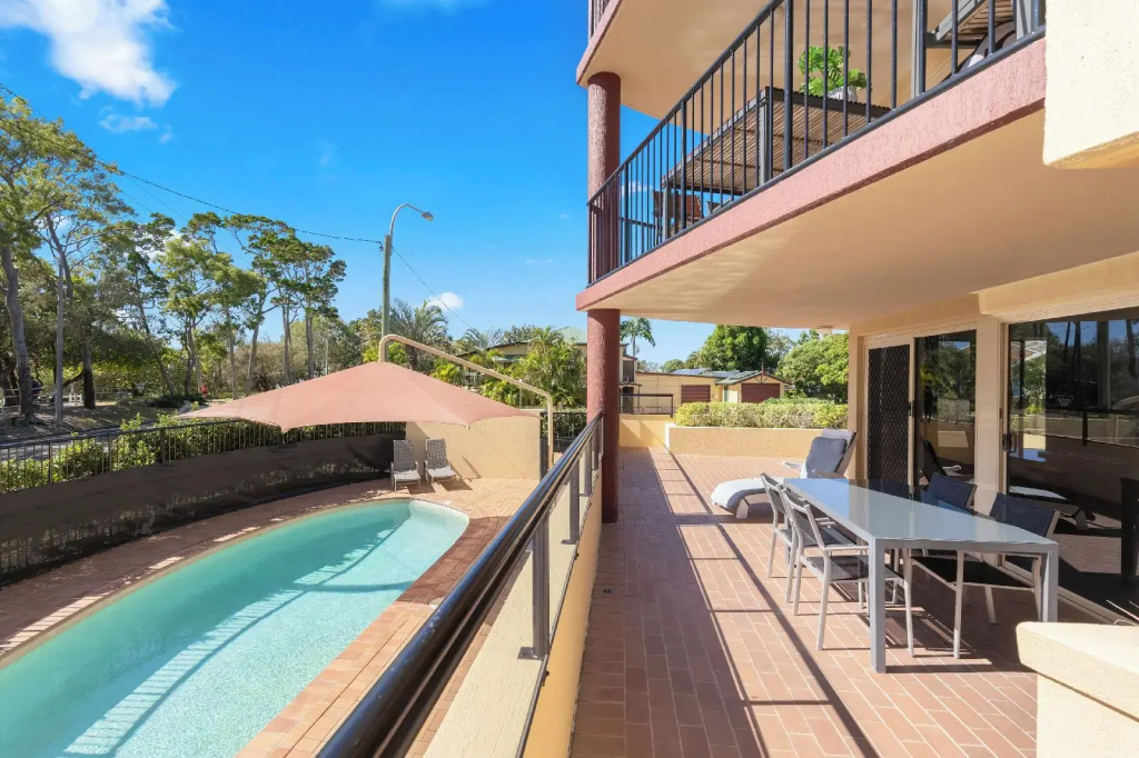 Alexander Beachfront Apartments